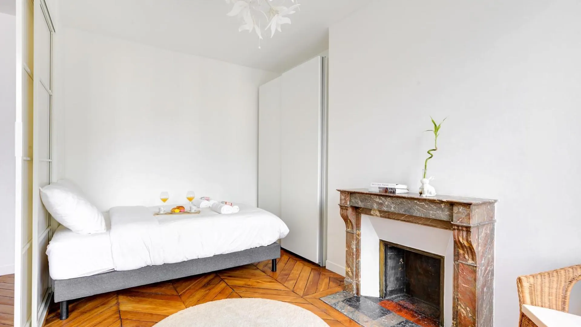 Apartment Stylish Luxury Suite - Hyper Centre Paris France